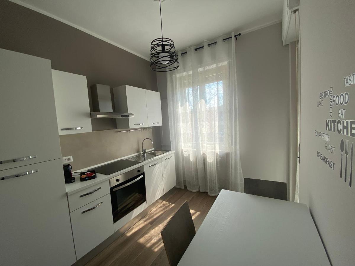 Apartament La Casa Di Alice2 Vercelli Zewnętrze zdjęcie