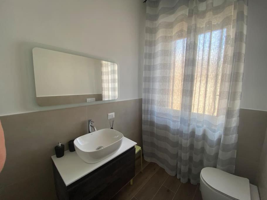 Apartament La Casa Di Alice2 Vercelli Zewnętrze zdjęcie