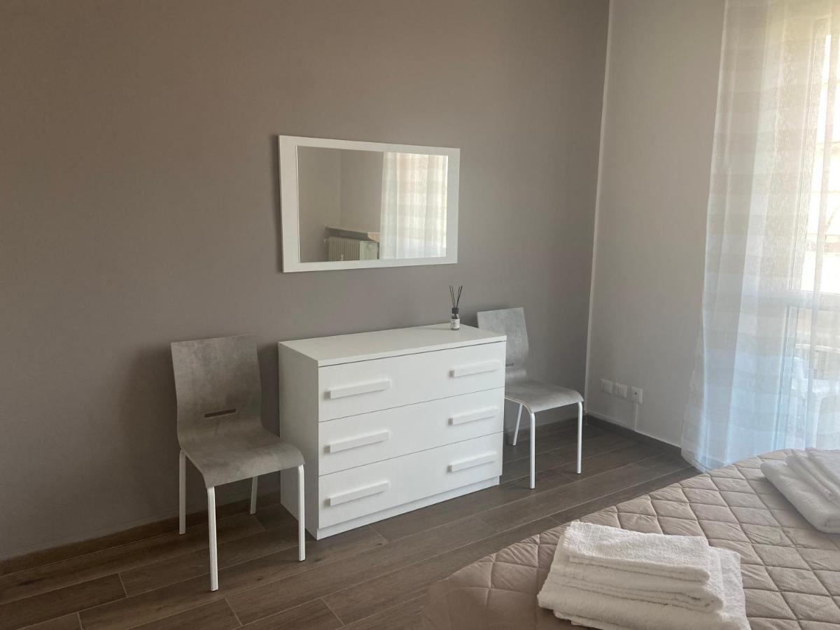 Apartament La Casa Di Alice2 Vercelli Zewnętrze zdjęcie